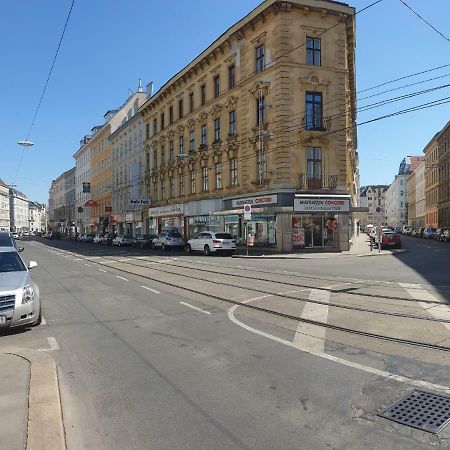 Apartament Sonniges Studio Heinzelmanngasse Wiedeń Zewnętrze zdjęcie